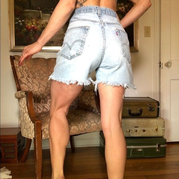 Levi Strauss denim cut off jean shorts - Picture 2 of 6